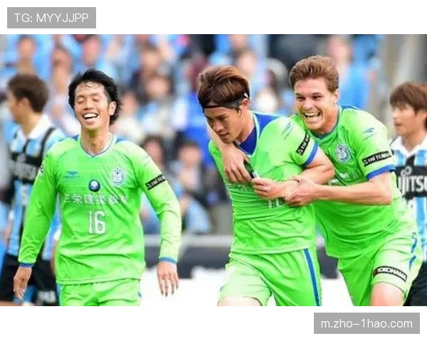 见木友哉制胜球助福冈黄蜂力克湘南丽海稳步提升排名 见木友哉制胜球助福冈黄蜂力克湘南丽海稳步提升排名